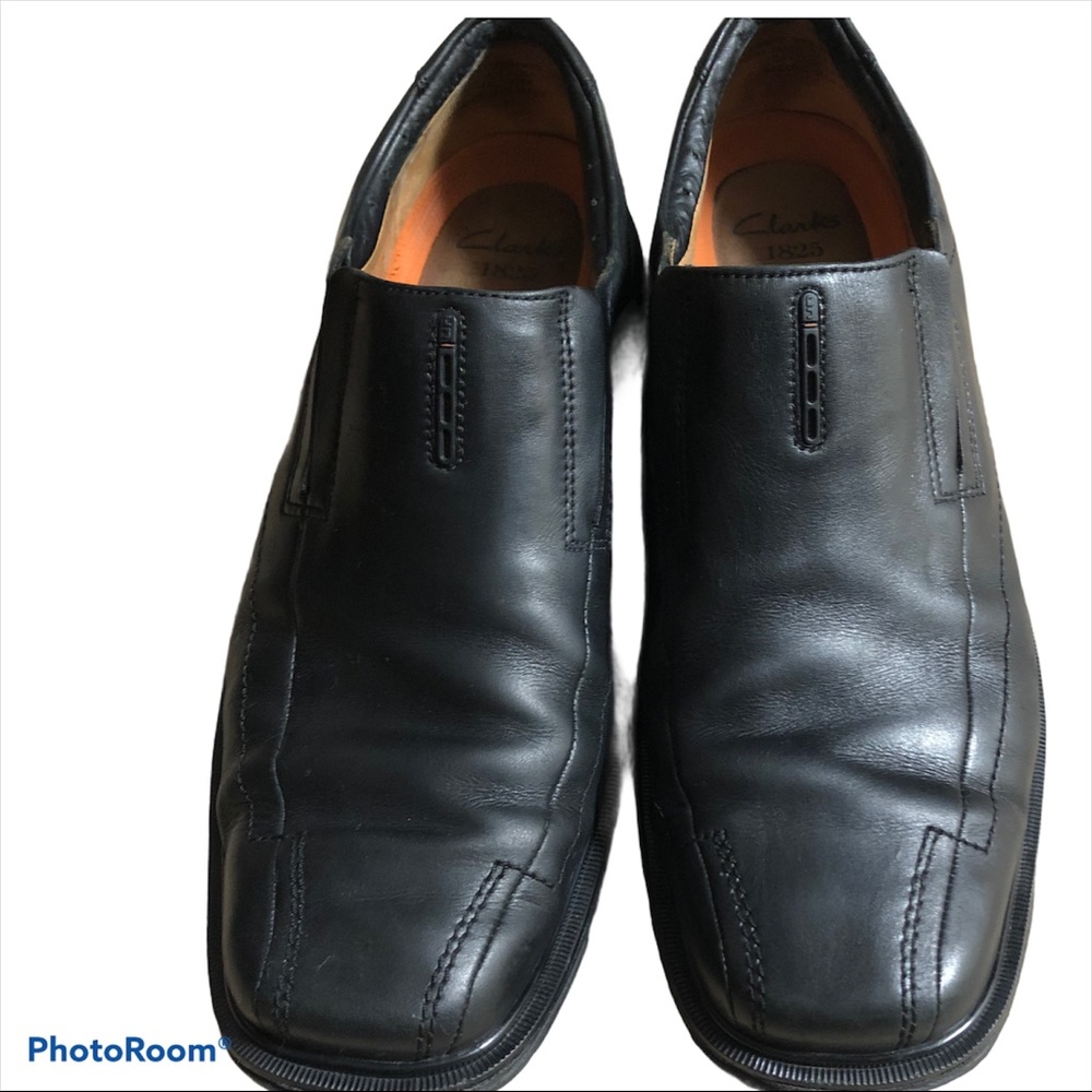Clarks Unsheridan Black Leather Shoes for Men